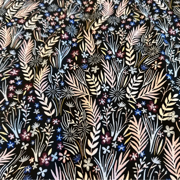 Loft petites floral sleeveless blouse medium - Picture 9 of 11